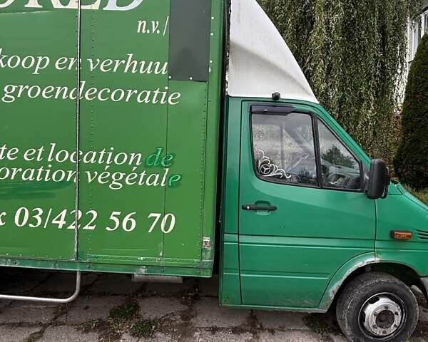 Мерседес Sprinter 2004 у Тячеве на Automoto.ua Зелений Мерседес Sprinter, об'ємом двигуна 2.1 л та пробігом 450 тис. км за 10500 $, фото 3 на Automoto.ua