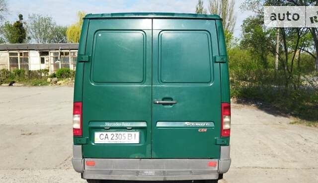 Зелений Мерседес Sprinter, об'ємом двигуна 2.15 л та пробігом 463 тис. км за 7500 $, фото 3 на Automoto.ua