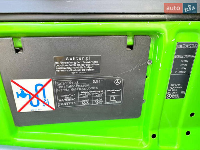 Зеленый Мерседес Sprinter, объемом двигателя 2.69 л и пробегом 455 тыс. км за 12800 $, фото 19 на Automoto.ua