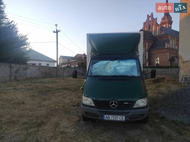Зеленый Мерседес Sprinter, объемом двигателя 2.69 л и пробегом 450 тыс. км за 10900 $, фото 1 на Automoto.ua