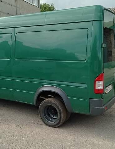 Зеленый Мерседес Sprinter, объемом двигателя 2.2 л и пробегом 450 тыс. км за 10000 $, фото 1 на Automoto.ua