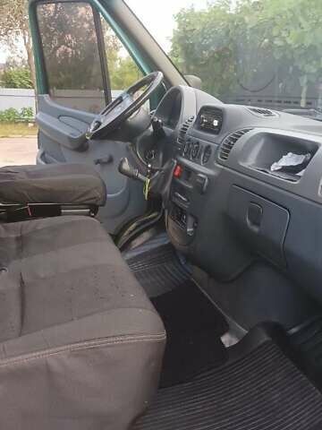 Зелений Мерседес Sprinter, об'ємом двигуна 2.2 л та пробігом 380 тис. км за 8999 $, фото 2 на Automoto.ua