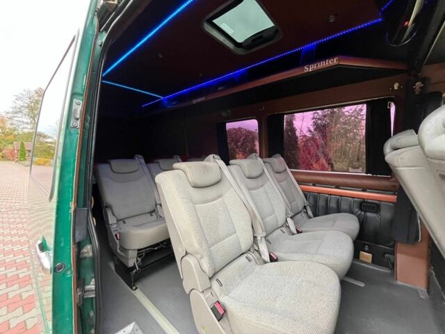 Зеленый Мерседес Sprinter, объемом двигателя 2.7 л и пробегом 800 тыс. км за 8000 $, фото 5 на Automoto.ua
