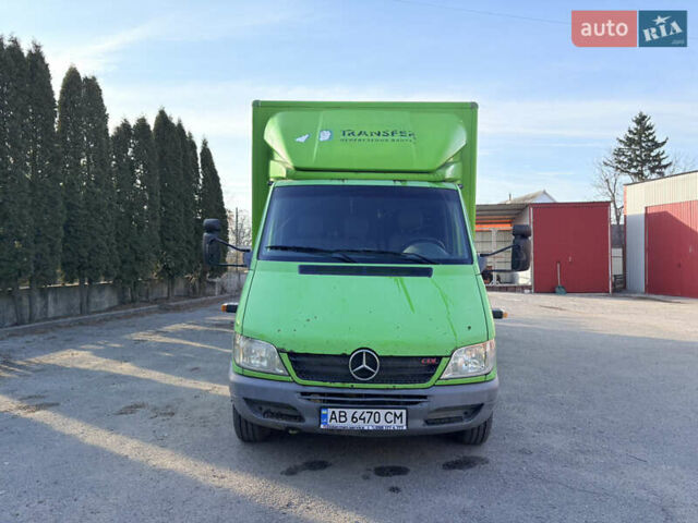Зеленый Мерседес Sprinter, объемом двигателя 2.69 л и пробегом 455 тыс. км за 12800 $, фото 1 на Automoto.ua