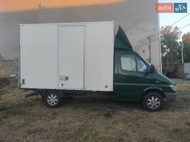 Зеленый Мерседес Sprinter, объемом двигателя 2.69 л и пробегом 450 тыс. км за 10900 $, фото 3 на Automoto.ua