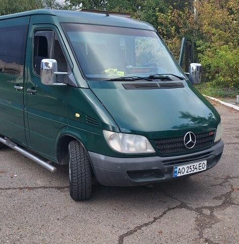 Зеленый Мерседес Sprinter, объемом двигателя 2 л и пробегом 640 тыс. км за 7800 $, фото 7 на Automoto.ua