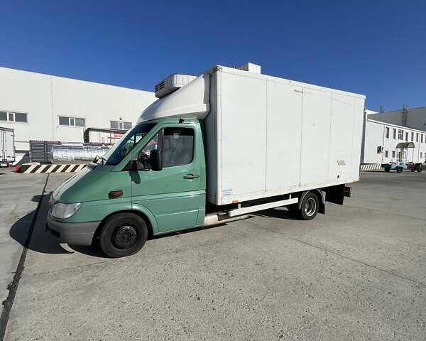 Зеленый Мерседес Sprinter, объемом двигателя 2.69 л и пробегом 8 тыс. км за 1100 $, фото 1 на Automoto.ua