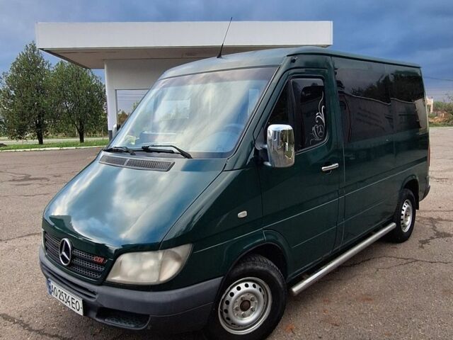 Зеленый Мерседес Sprinter, объемом двигателя 2 л и пробегом 640 тыс. км за 7800 $, фото 2 на Automoto.ua