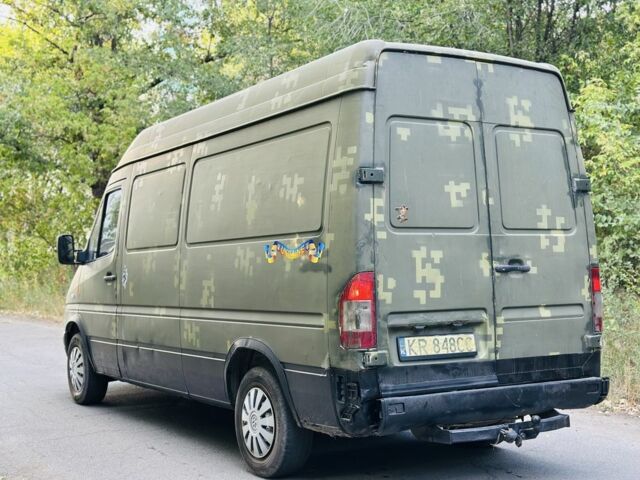 Зеленый Мерседес Sprinter, объемом двигателя 2.2 л и пробегом 280 тыс. км за 2800 $, фото 3 на Automoto.ua