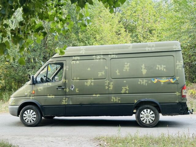 Зеленый Мерседес Sprinter, объемом двигателя 2.2 л и пробегом 280 тыс. км за 2800 $, фото 2 на Automoto.ua