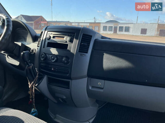 Зеленый Мерседес Sprinter, объемом двигателя 0 л и пробегом 390 тыс. км за 10800 $, фото 17 на Automoto.ua