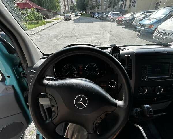 Зелений Мерседес Sprinter, об'ємом двигуна 3 л та пробігом 288 тис. км за 13000 $, фото 6 на Automoto.ua