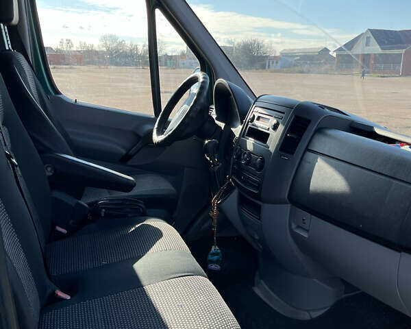 Зеленый Мерседес Sprinter, объемом двигателя 0 л и пробегом 390 тыс. км за 10800 $, фото 15 на Automoto.ua
