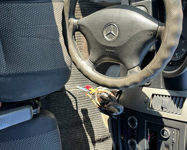 Зеленый Мерседес Sprinter, объемом двигателя 0 л и пробегом 390 тыс. км за 10800 $, фото 11 на Automoto.ua