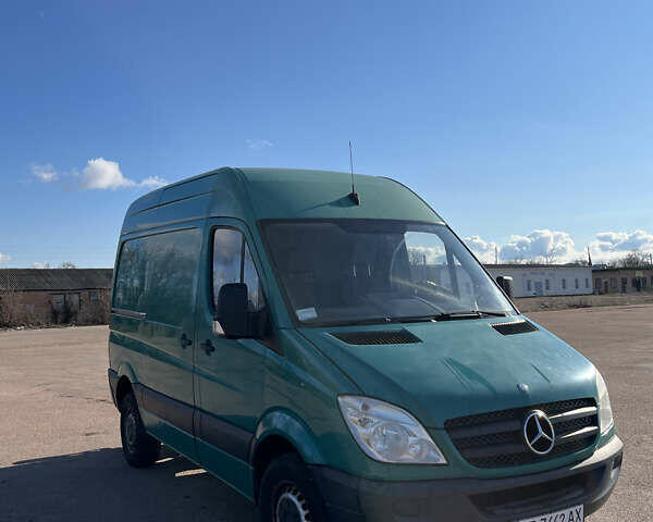 Зеленый Мерседес Sprinter, объемом двигателя 0 л и пробегом 390 тыс. км за 10800 $, фото 7 на Automoto.ua