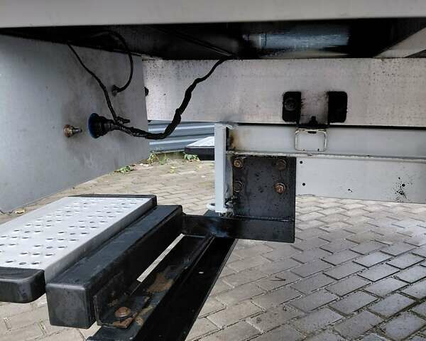 Зеленый Мерседес Sprinter, объемом двигателя 2.14 л и пробегом 600 тыс. км за 16850 $, фото 7 на Automoto.ua