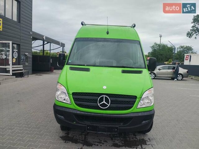 Зелений Мерседес Sprinter, об'ємом двигуна 0 л та пробігом 267 тис. км за 20950 $, фото 2 на Automoto.ua