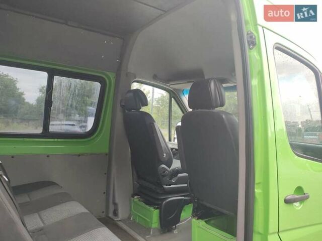 Зелений Мерседес Sprinter, об'ємом двигуна 0 л та пробігом 267 тис. км за 20950 $, фото 8 на Automoto.ua