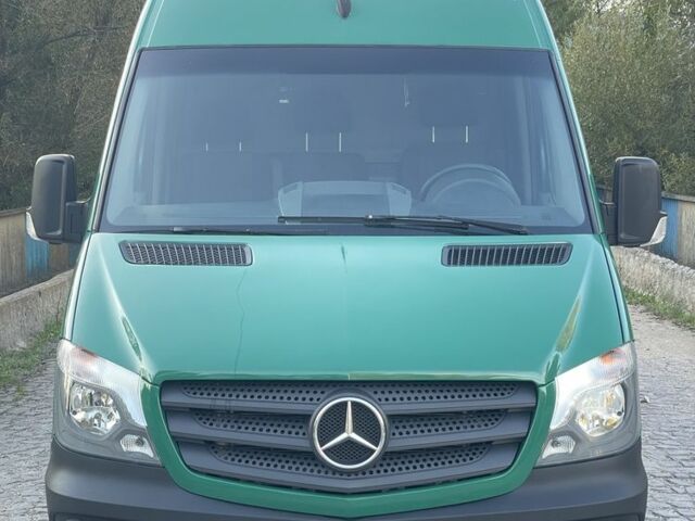 Зеленый Мерседес Sprinter, объемом двигателя 3 л и пробегом 380 тыс. км за 23999 $, фото 9 на Automoto.ua
