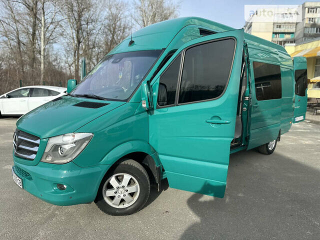 Зеленый Мерседес Sprinter, объемом двигателя 3 л и пробегом 430 тыс. км за 39999 $, фото 5 на Automoto.ua