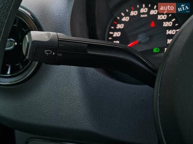 Зеленый Мерседес Sprinter, объемом двигателя 1.95 л и пробегом 143 тыс. км за 26990 $, фото 41 на Automoto.ua