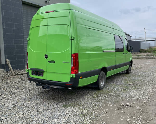 Зеленый Мерседес Sprinter, объемом двигателя 0 л и пробегом 130 тыс. км за 65976 $, фото 3 на Automoto.ua