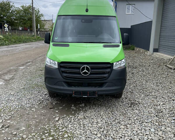 Зеленый Мерседес Sprinter, объемом двигателя 0 л и пробегом 130 тыс. км за 65976 $, фото 21 на Automoto.ua