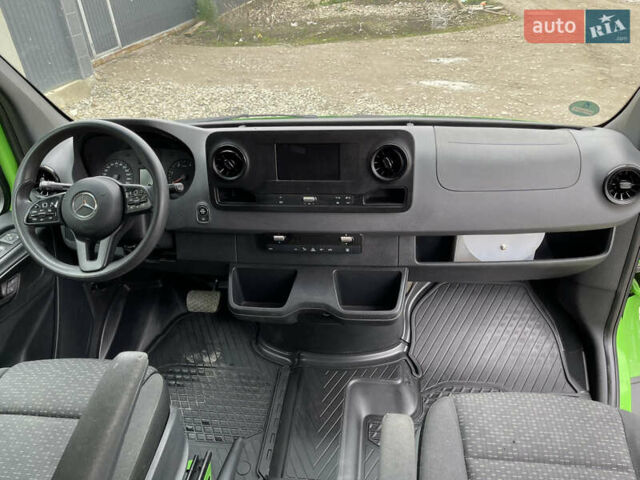 Зелений Мерседес Sprinter, об'ємом двигуна 0 л та пробігом 130 тис. км за 63411 $, фото 20 на Automoto.ua