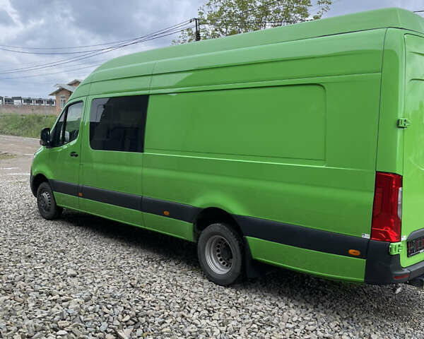 Зеленый Мерседес Sprinter, объемом двигателя 0 л и пробегом 130 тыс. км за 65976 $, фото 5 на Automoto.ua