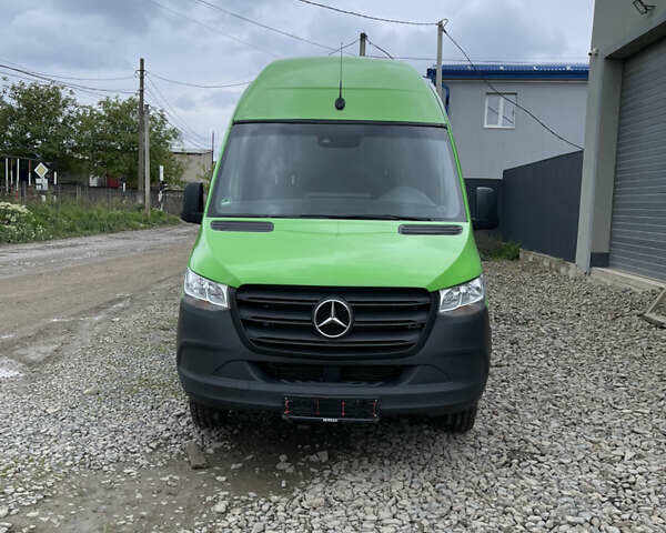 Зеленый Мерседес Sprinter, объемом двигателя 0 л и пробегом 130 тыс. км за 65976 $, фото 12 на Automoto.ua