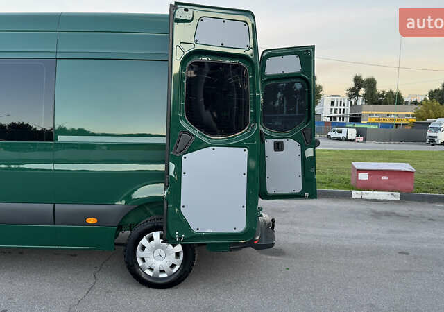 Зеленый Мерседес Sprinter, объемом двигателя 2.2 л и пробегом 271 тыс. км за 28700 $, фото 68 на Automoto.ua