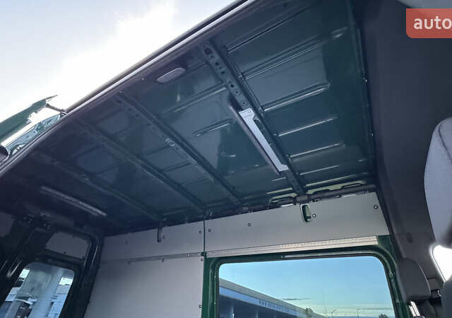 Зеленый Мерседес Sprinter, объемом двигателя 2.2 л и пробегом 271 тыс. км за 28700 $, фото 59 на Automoto.ua