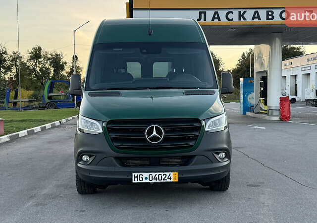 Зеленый Мерседес Sprinter, объемом двигателя 2.2 л и пробегом 271 тыс. км за 28700 $, фото 16 на Automoto.ua