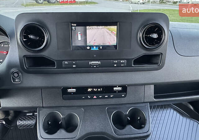 Зеленый Мерседес Sprinter, объемом двигателя 2.2 л и пробегом 271 тыс. км за 28700 $, фото 46 на Automoto.ua