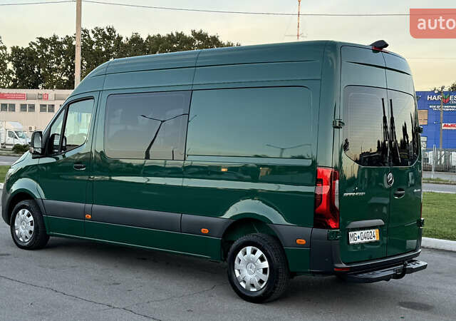 Зеленый Мерседес Sprinter, объемом двигателя 2.2 л и пробегом 271 тыс. км за 28700 $, фото 6 на Automoto.ua