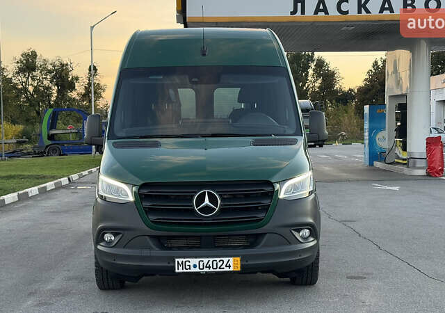 Зеленый Мерседес Sprinter, объемом двигателя 2.2 л и пробегом 271 тыс. км за 28700 $, фото 80 на Automoto.ua