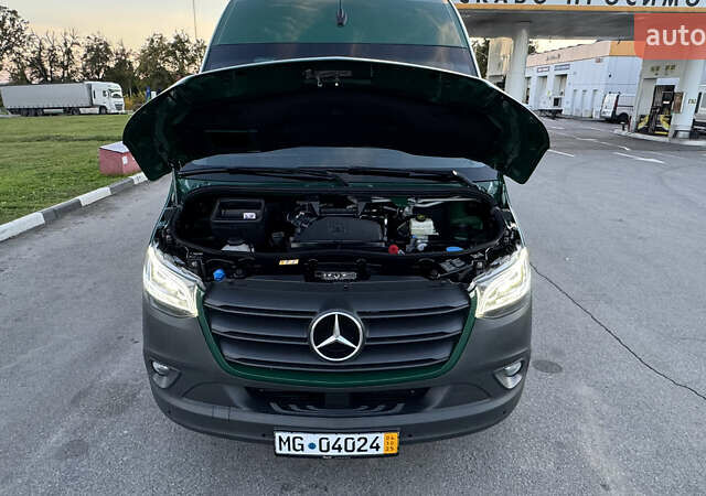 Зеленый Мерседес Sprinter, объемом двигателя 2.2 л и пробегом 271 тыс. км за 28700 $, фото 72 на Automoto.ua