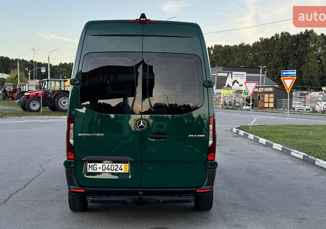 Зеленый Мерседес Sprinter, объемом двигателя 2.2 л и пробегом 271 тыс. км за 28700 $, фото 9 на Automoto.ua