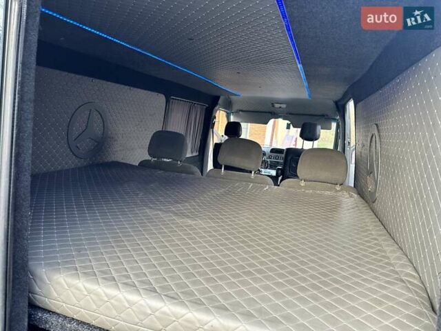 Зеленый Мерседес Sprinter, объемом двигателя 2.15 л и пробегом 600 тыс. км за 4500 $, фото 20 на Automoto.ua