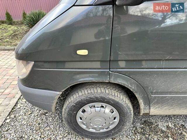Зеленый Мерседес Sprinter, объемом двигателя 2.15 л и пробегом 600 тыс. км за 4500 $, фото 9 на Automoto.ua