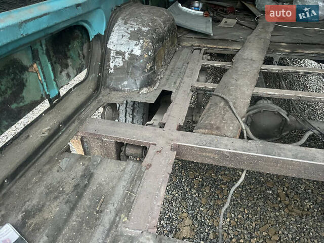 Зеленый Мерседес Sprinter, объемом двигателя 2.15 л и пробегом 480 тыс. км за 3999 $, фото 9 на Automoto.ua