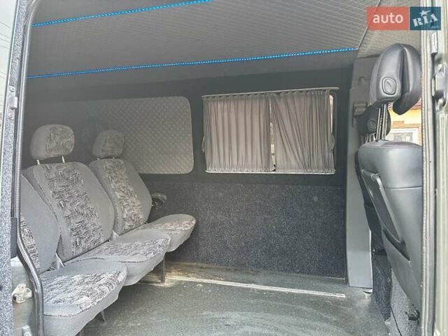 Зеленый Мерседес Sprinter, объемом двигателя 2.15 л и пробегом 600 тыс. км за 4500 $, фото 22 на Automoto.ua