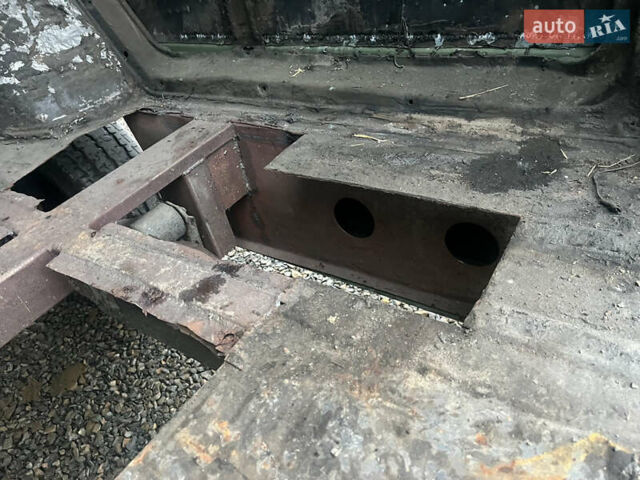 Зеленый Мерседес Sprinter, объемом двигателя 2.15 л и пробегом 480 тыс. км за 3999 $, фото 12 на Automoto.ua