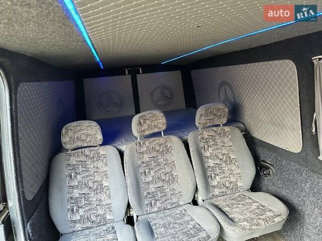 Зеленый Мерседес Sprinter, объемом двигателя 2.15 л и пробегом 600 тыс. км за 4500 $, фото 24 на Automoto.ua