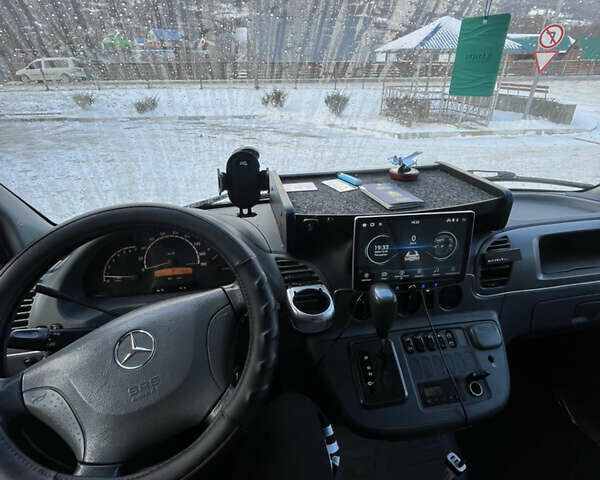 Зеленый Мерседес Sprinter, объемом двигателя 2.69 л и пробегом 800 тыс. км за 7800 $, фото 10 на Automoto.ua