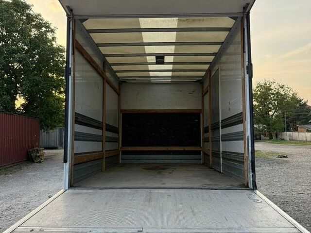 Зелений Мерседес Sprinter, об'ємом двигуна 2.1 л та пробігом 330 тис. км за 19500 $, фото 8 на Automoto.ua