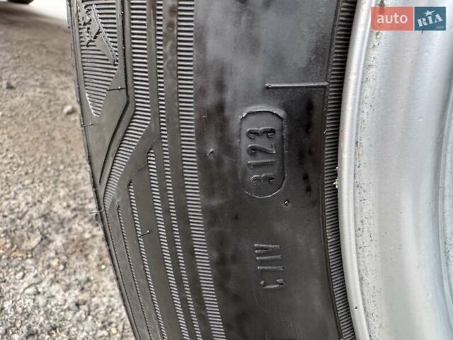 Зелений Мерседес Sprinter, об'ємом двигуна 2.2 л та пробігом 170 тис. км за 31999 $, фото 18 на Automoto.ua