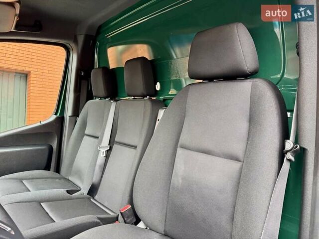 Зелений Мерседес Sprinter, об'ємом двигуна 2.2 л та пробігом 170 тис. км за 31999 $, фото 24 на Automoto.ua