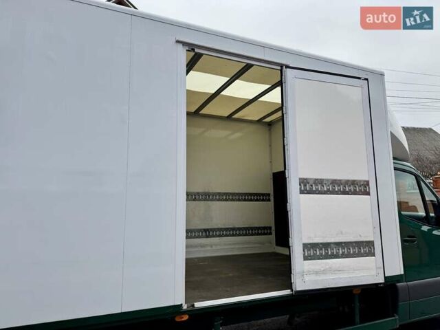Зелений Мерседес Sprinter, об'ємом двигуна 2.2 л та пробігом 170 тис. км за 31999 $, фото 36 на Automoto.ua