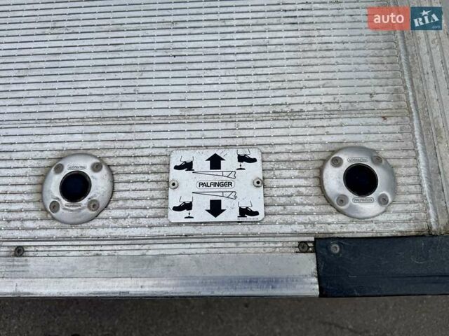 Зелений Мерседес Sprinter, об'ємом двигуна 2.2 л та пробігом 170 тис. км за 31999 $, фото 40 на Automoto.ua